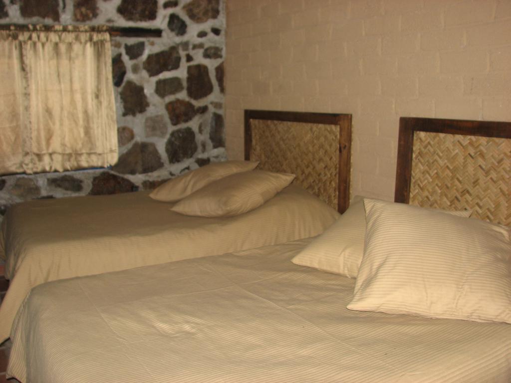 Cabanas Los Pocitos Hostal Celaya  Exterior foto