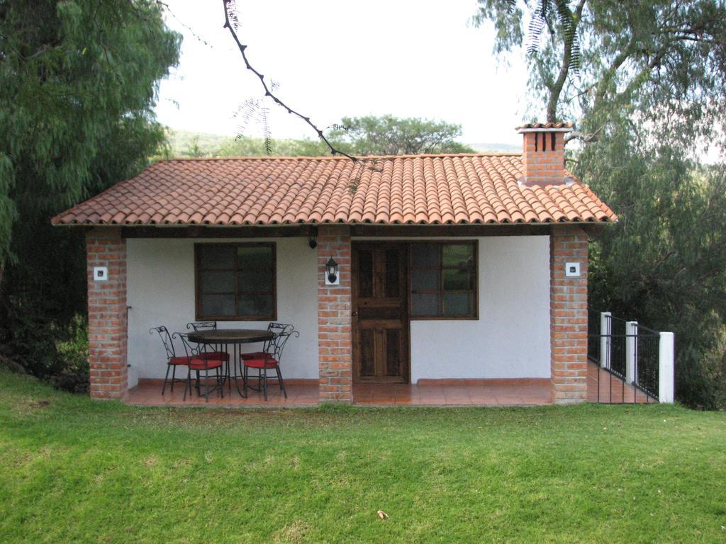 Cabanas Los Pocitos Hostal Celaya  Exterior foto