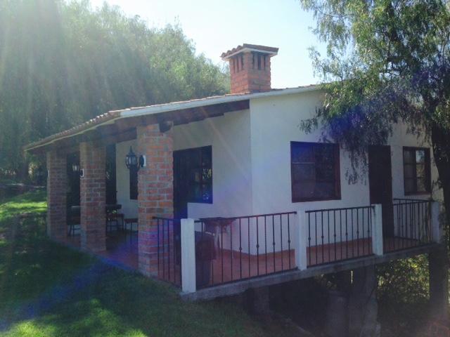 Cabanas Los Pocitos Hostal Celaya  Exterior foto